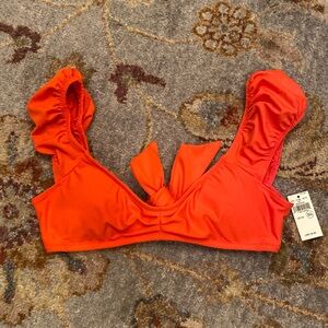 ⭐️ NWT ⭐️ Aerie ruffle SWIM top size XS
